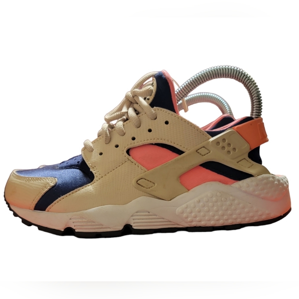 Woman huarache